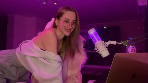 Goddess Vika - owner of all ur money online show from 24, 12, 2024