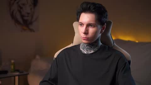 Snapshot of chillguy2k chatting on 15, 10, 2025 Rick online show from 15, 10, 2025