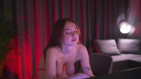 Snapshot of chillwithstacy chatting on 5, 3, 2025 chillwithstacy online show from 5, 3, 2025