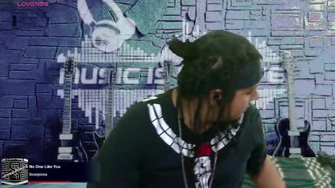 Snapshot of chinoroz chatting on 9, 2, 2025 Enrique online show from 9, 2, 2025