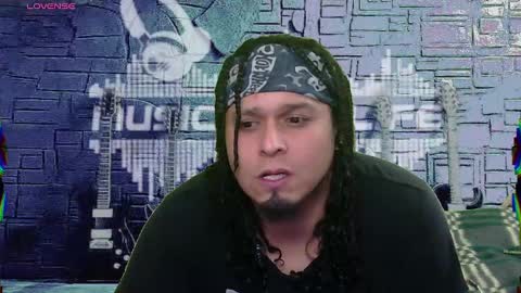 Snapshot of chinoroz chatting on 13, 2, 2025 Enrique online show from 13, 2, 2025