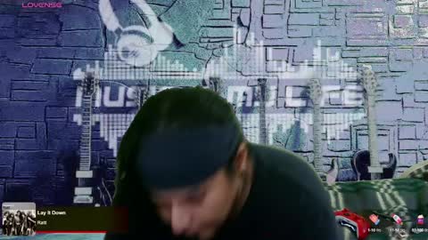 Snapshot of chinoroz chatting on 19, 2, 2025 Enrique online show from 19, 2, 2025