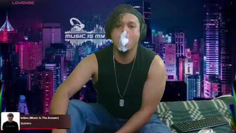Snapshot of chinoroz chatting on 22, 2, 2025 Enrique online show from 22, 2, 2025