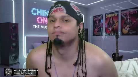 Snapshot of chinoroz chatting on 17, 10, 2025 Enrique online show from 17, 10, 2025