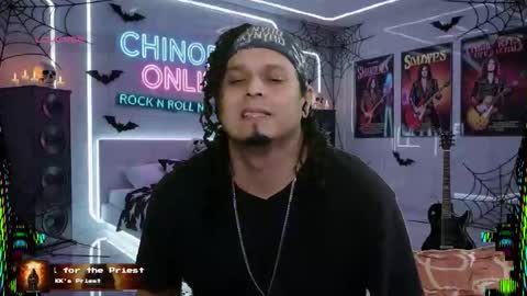 Snapshot of chinoroz chatting on 25, 10, 2025 Enrique online show from 25, 10, 2025