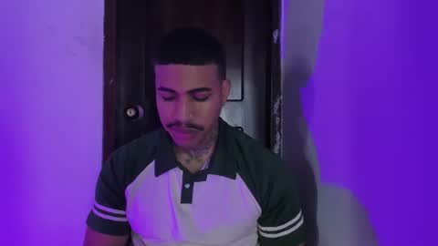 Snapshot of chirshot21_ chatting on 18, 6, 2026 Chris online show from 18, 6, 2026