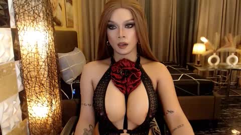 Franching Lee online show from 16, 12, 2025