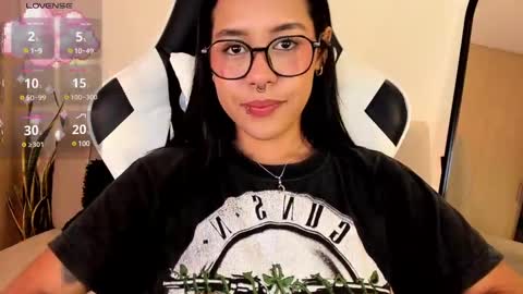 Snapshot of chloe_279 chatting on 22, 12, 2024 Jen online show from 22, 12, 2024