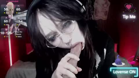 Snapshot of chloe_crystall_killer chatting on 6, 10, 2025 chloe_crystall_killer online show from 6, 10, 2025
