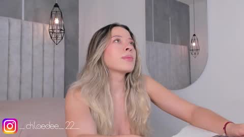 Snapshot of chloe_dee_ chatting on 13, 1, 2025 Chloe online show from 13, 1, 2025
