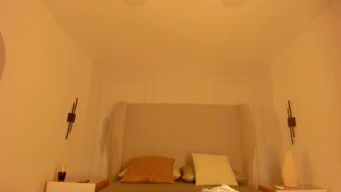 Chloe online show from 13, 1, 2026