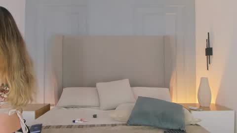 Chloe online show from 5, 5, 2026