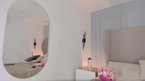 Chloe online show from 14, 5, 2026