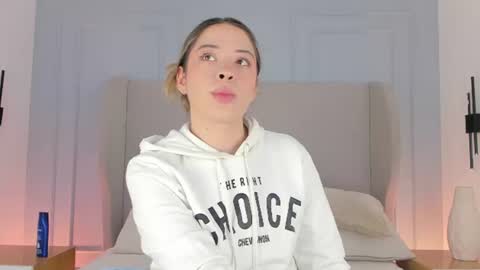 Chloe online show from 19, 6, 2026