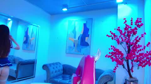 Snapshot of chloe_dolly chatting on 6, 5, 2026 Chloe online show from 6, 5, 2026