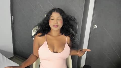 chloe online show from 25, 3, 2026