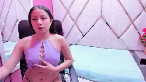 Chloe online show from 3, 12, 2025