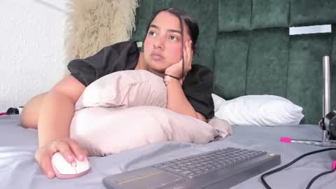 Chloe online show from 13, 6, 2026