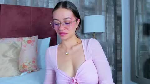 Snapshot of chloe_key chatting on 30, 7, 2026 chloe_key online show from 30, 7, 2026