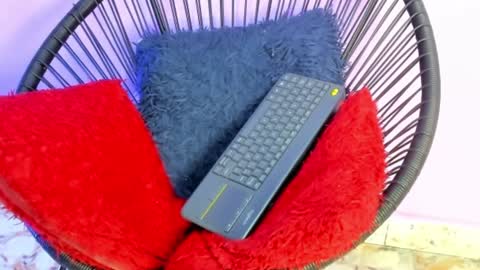 chloe online show from 8, 1, 2025