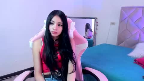 Chloe online show from 3, 3, 2026