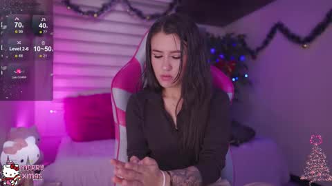 CLOE  online show from 17, 12, 2025