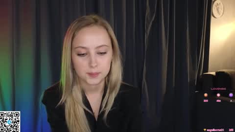 Snapshot of chloe_novel chatting on 26, 9, 2025 Chloe online show from 26, 9, 2025