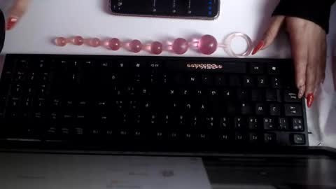 Snapshot of chloe_smith5 chatting on 19, 9, 2025 chloe_smith5 online show from 19, 9, 2025