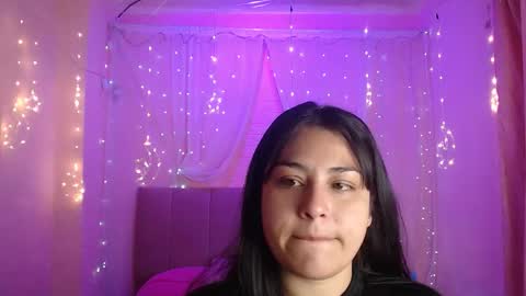 Snapshot of chloe_smith5 chatting on 6, 10, 2025 chloe_smith5 online show from 6, 10, 2025