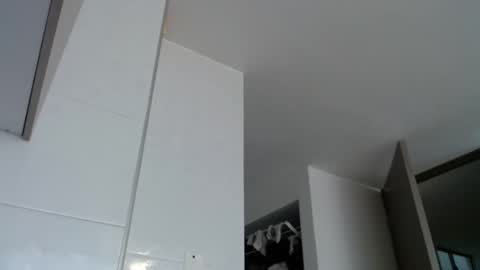 cloes  online show from 1, 10, 2025