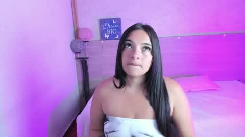 Snapshot of chloe_stark_ chatting on 1, 5, 2026 chloe_stark_ online show from 1, 5, 2026