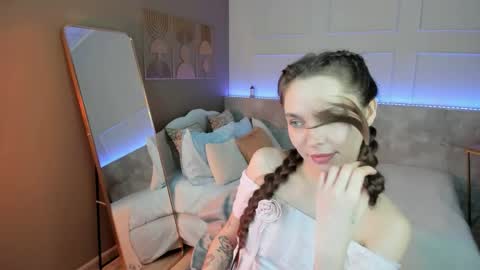 Snapshot of chloe_sunny chatting on 16, 5, 2026 Chloe online show from 16, 5, 2026
