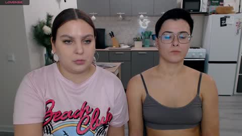 Snapshot of chloe_x_ chatting on 19, 12, 2024 Eva and Sandra online show from 19, 12, 2024