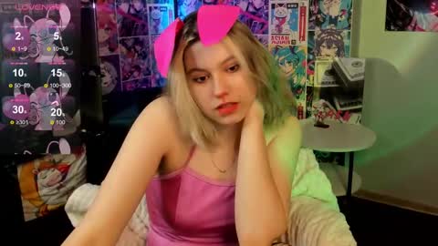 Snapshot of chloebloss0m chatting on 28, 2, 2025 Boni online show from 28, 2, 2025