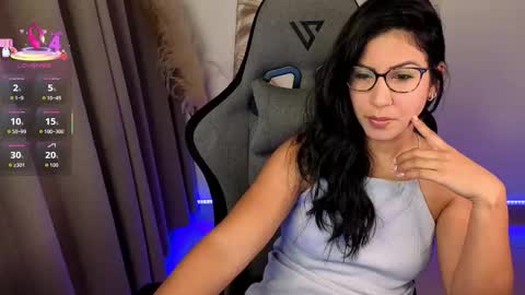 Chloe online show from 9, 5, 2026