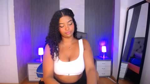 chloee_hs online show from 19, 12, 2024