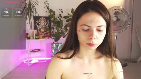 Chloe online show from 12, 10, 2025