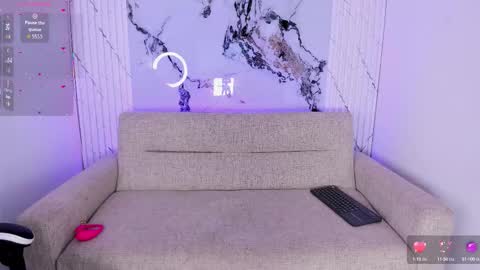 Snapshot of chloegils chatting on 23, 9, 2025 chloegils online show from 23, 9, 2025