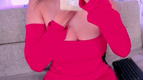 Snapshot of chloegils chatting on 16, 10, 2025 chloegils online show from 16, 10, 2025