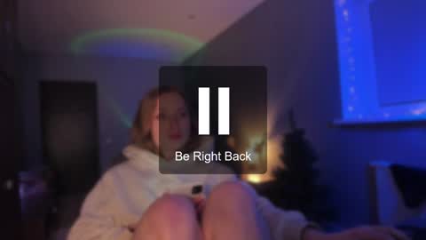 Snapshot of chloegins chatting on 19, 12, 2024 chloegins online show from 19, 12, 2024
