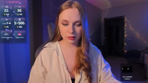 Snapshot of chloegins chatting on 31, 1, 2025 chloegins online show from 31, 1, 2025