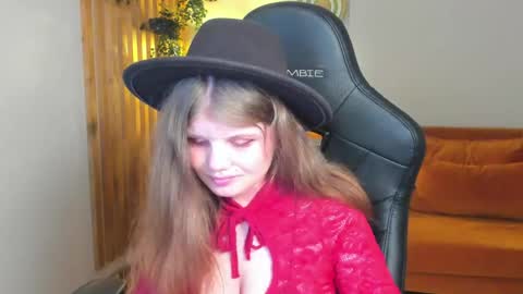 ChloeHalses online show from 10, 5, 2026