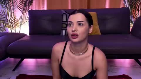 Chloe online show from 22, 12, 2025