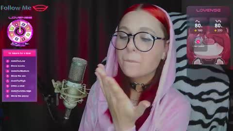 Snapshot of chloejenyss chatting on 3, 10, 2025 Chloe online show from 3, 10, 2025