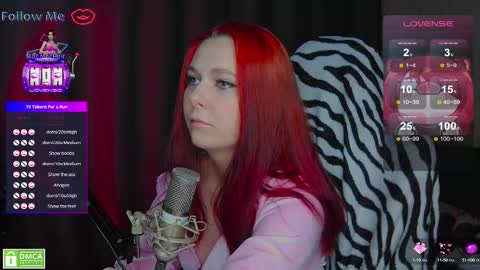 Snapshot of chloejenyss chatting on 7, 10, 2025 Chloe online show from 7, 10, 2025