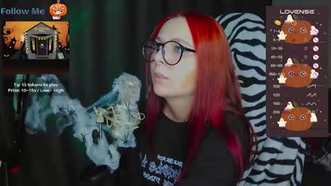 Snapshot of chloejenyss chatting on 9, 10, 2025 Chloe online show from 9, 10, 2025