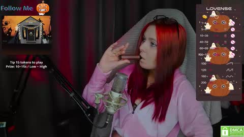 Snapshot of chloejenyss chatting on 14, 10, 2025 Chloe online show from 14, 10, 2025