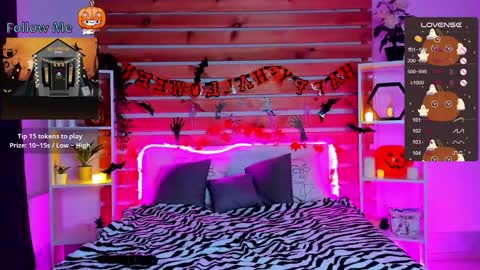 Snapshot of chloejenyss chatting on 25, 10, 2025 Chloe online show from 25, 10, 2025