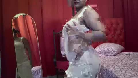 chloemariemtz online show from 28, 10, 2025