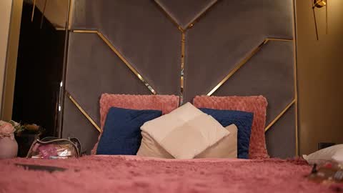 chloemin_ online show from 4, 3, 2026